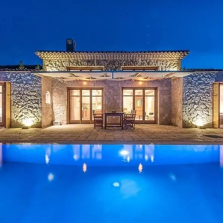 Villa Extravagant Zante Villa Villa Fantasia Great Sea Views 2 Bedrooms Agios Nikolaos
